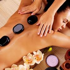 HOT STONE MASSAGE 60 MINS / مساج بالاحجار الساخن