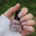 BREATHABLE NAIL COLOR HAND طلاء الاضافرالاسلامي لليدين